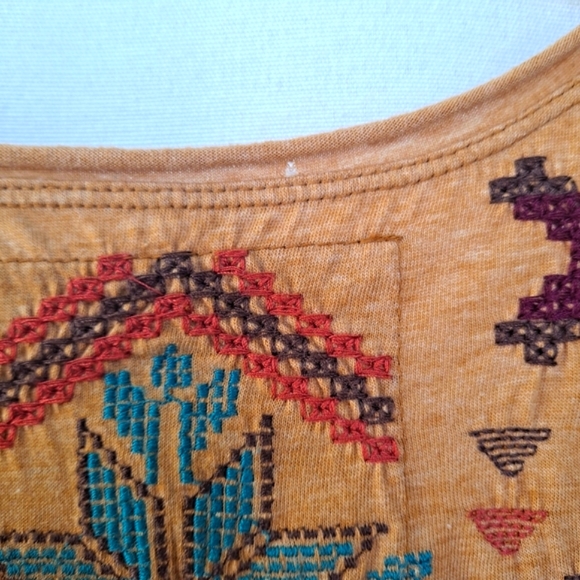 Johnny Was Mustard Western Aztec Tribal 3/4 Sleeve Embroidered Tunic Top szM - Picture 8 of 9